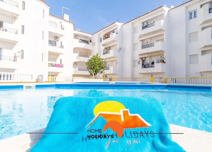 #112 Oura Flat By Holidays *