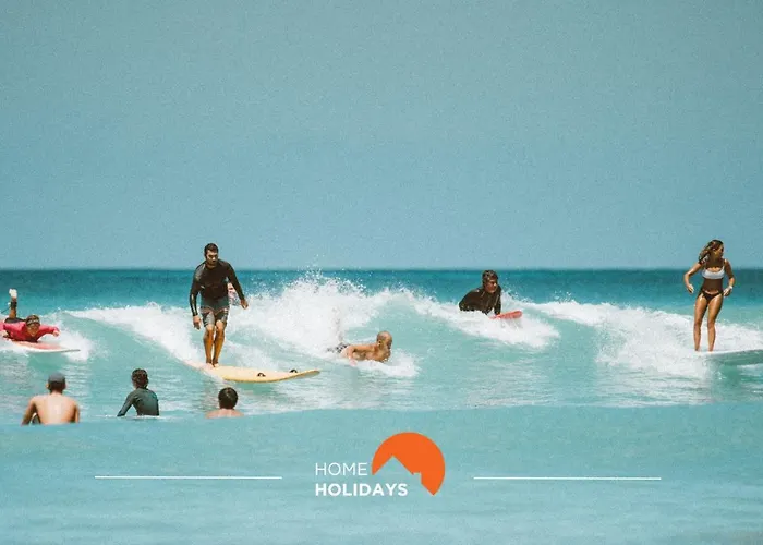 #112 Oura Flat By Holidays