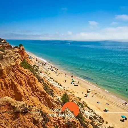 #112 Oura Pool & Nightlife * Albufeira