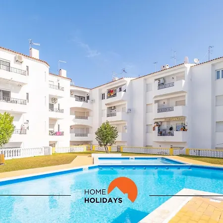 #112 Oura Flat By Holidays Apartamento *